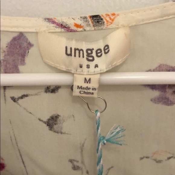 UMGEE Floral Shorts Romper M NWT - Picture 4 of 7